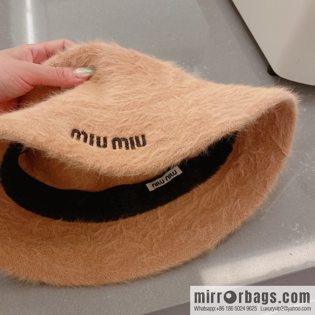 Miumiu miumiu rabbit fur top hat