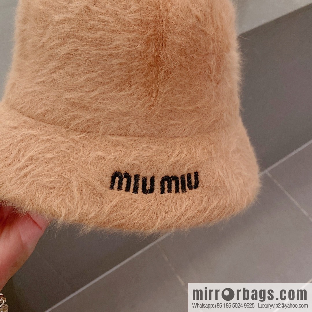 Miumiu miumiu rabbit fur top hat