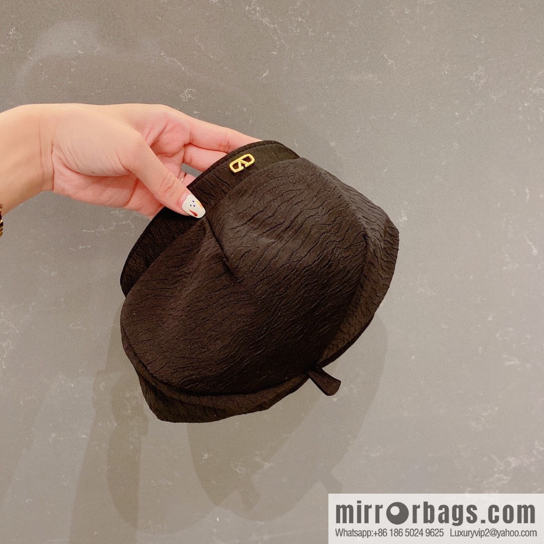VAENTINO Valentino Fall 2022 New Beret
