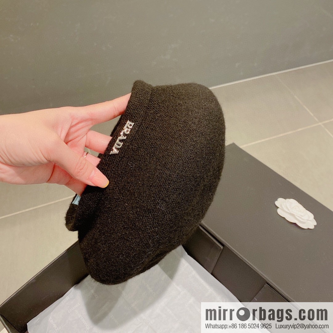 Prada 2022 autumn and winter new beret