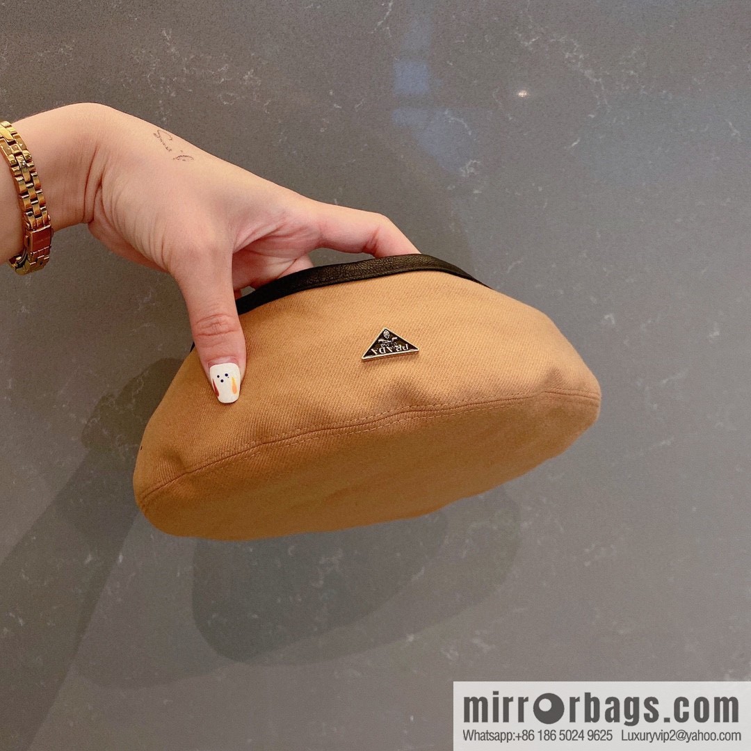 Prada 2022 autumn and winter new wool beret