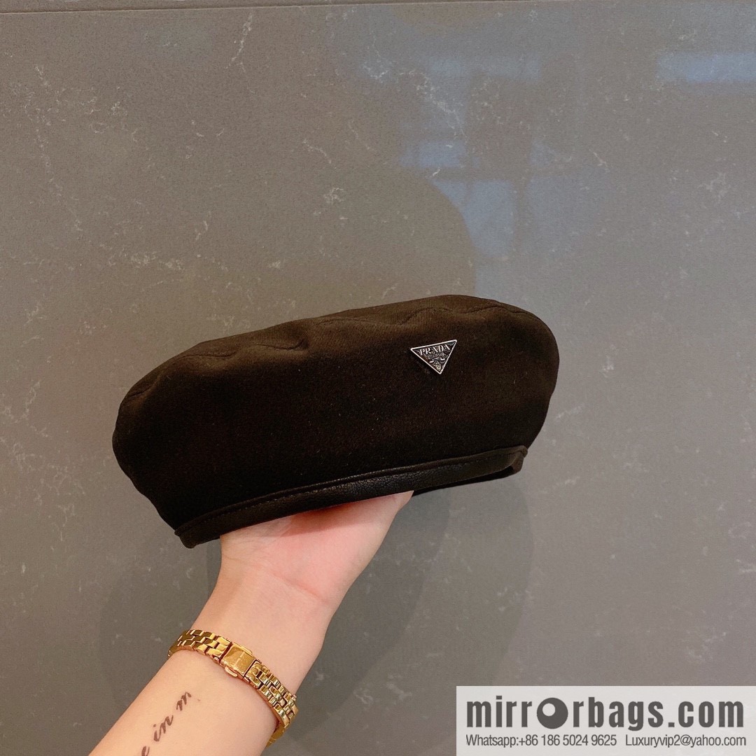 Prada 2022 autumn and winter new wool beret