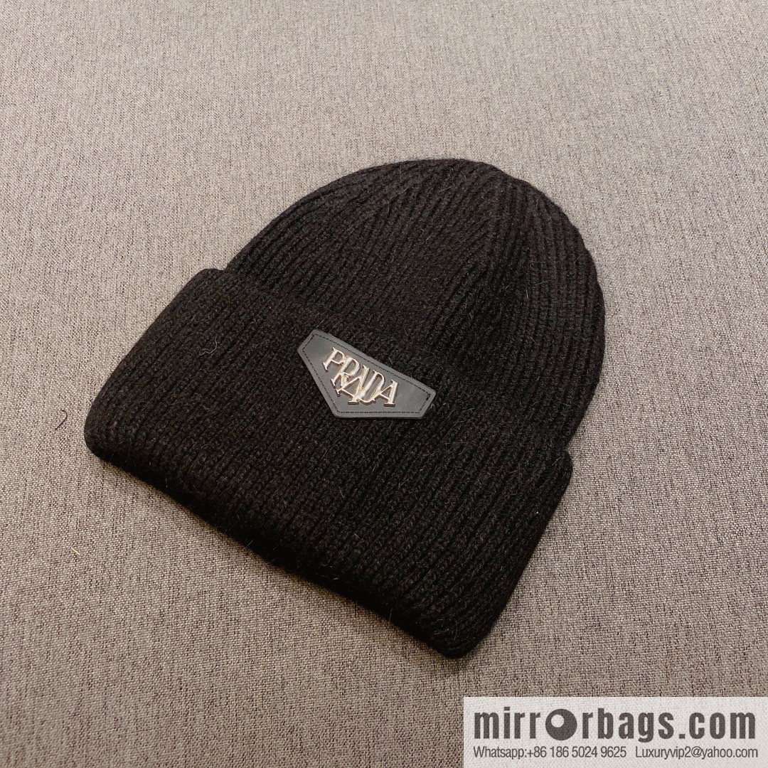 PRADA Knitted wool hat