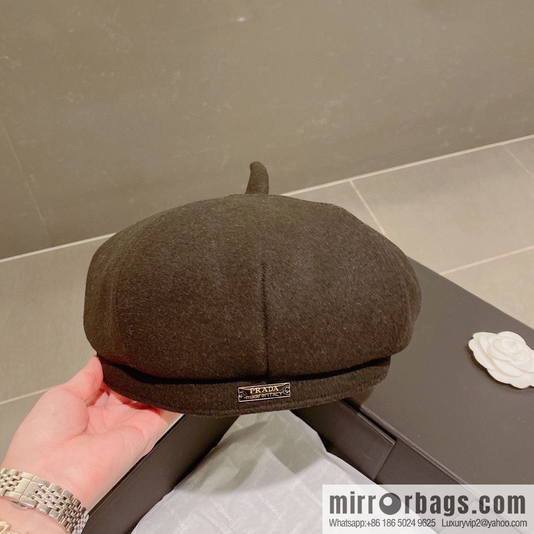 Prada autumn and winter new beret