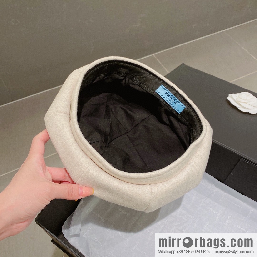 Prada autumn and winter new beret