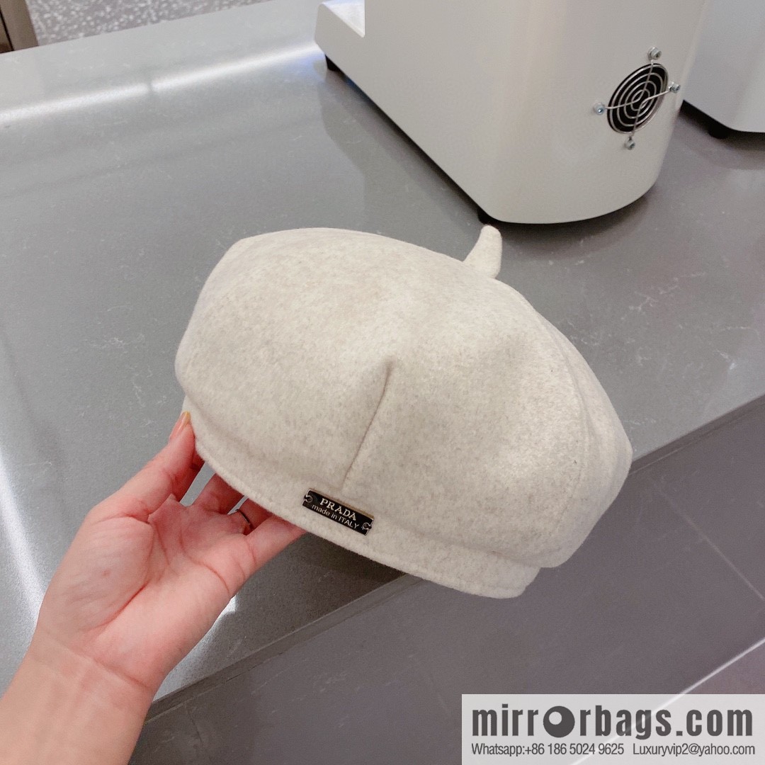 Prada autumn and winter new beret