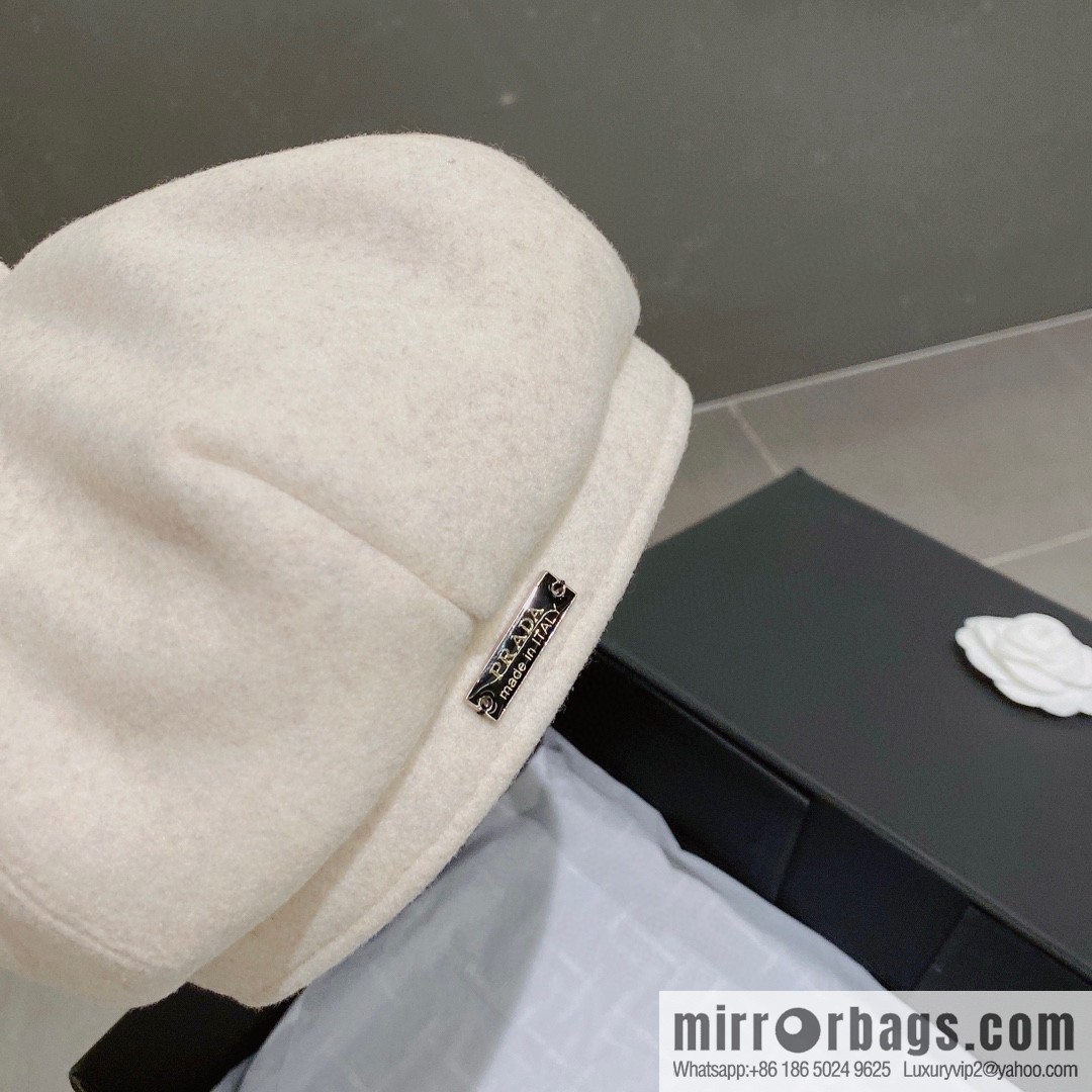 Prada autumn and winter new beret