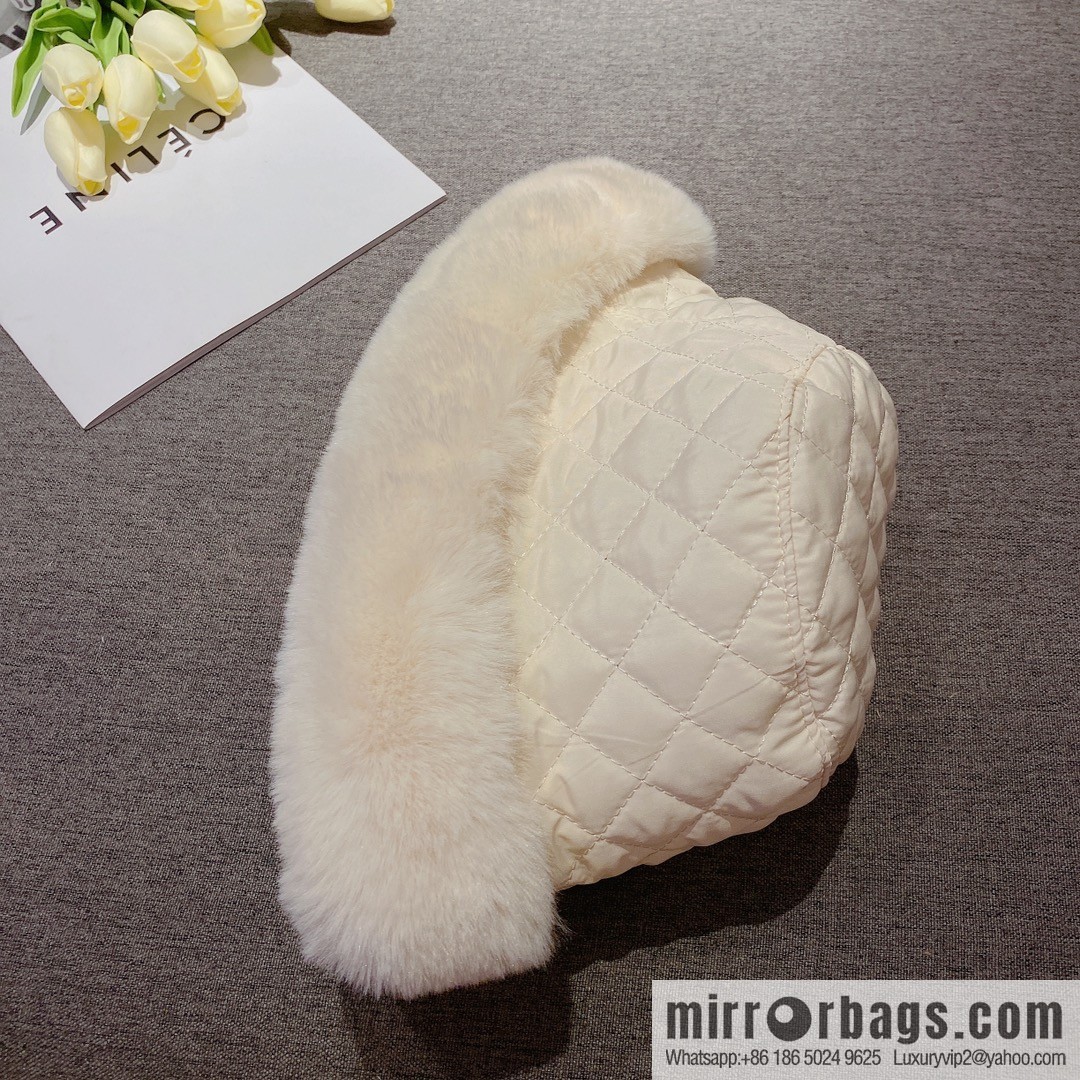 Chanel 2022 autumn and winter new rabbit fur rhombus bucket hat