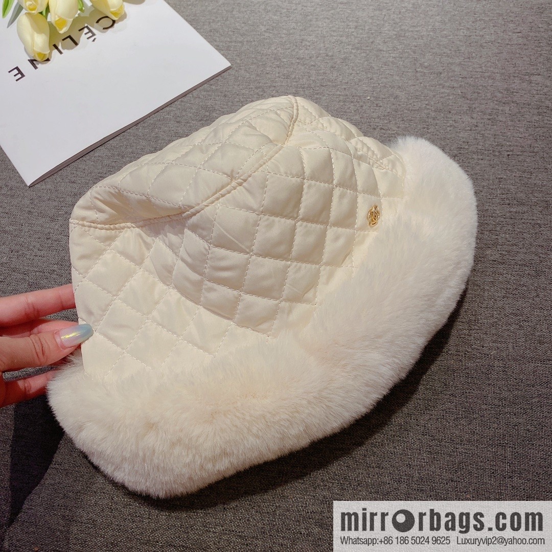 Chanel 2022 autumn and winter new rabbit fur rhombus bucket hat