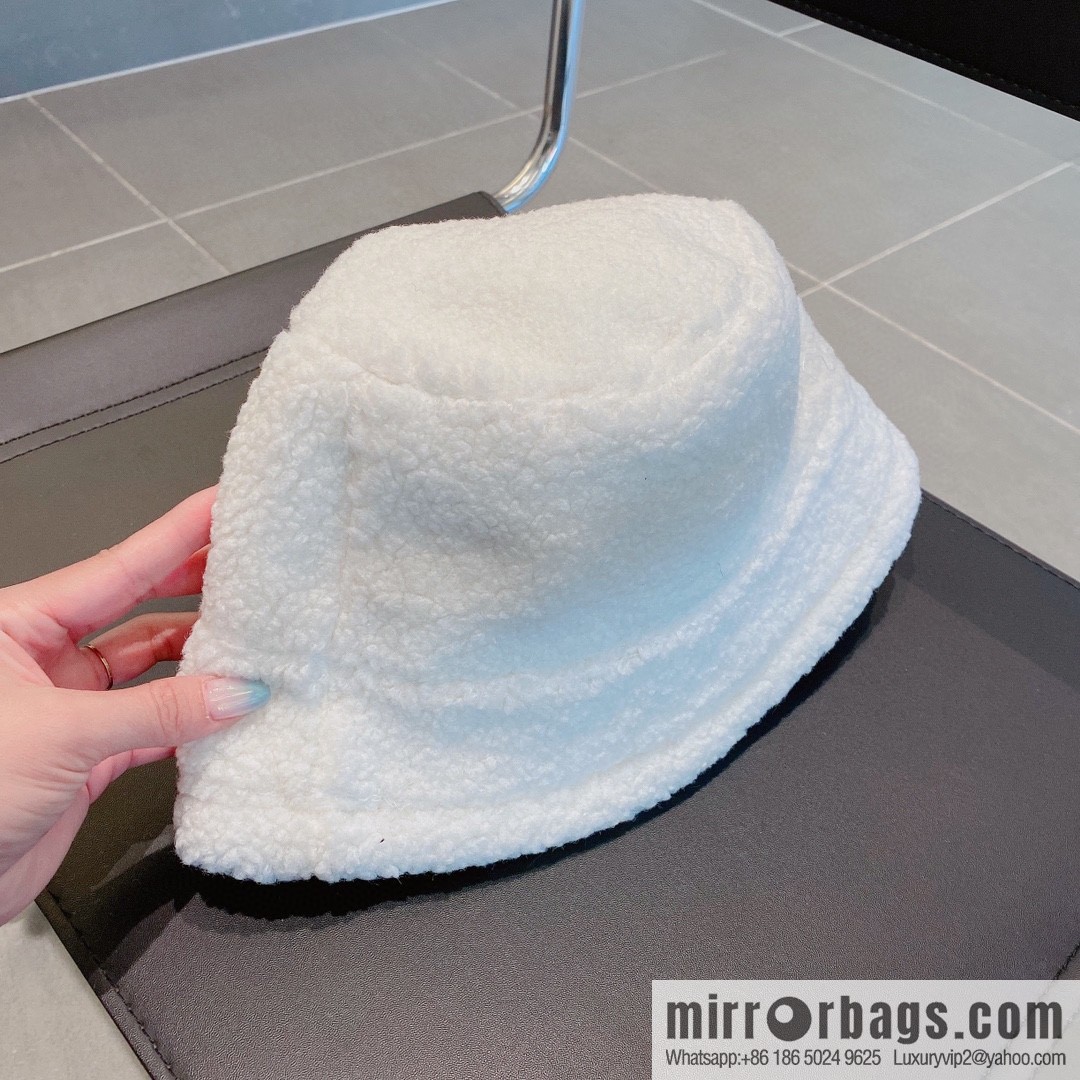 Chanel 2022 autumn and winter new lamb wool bucket hat