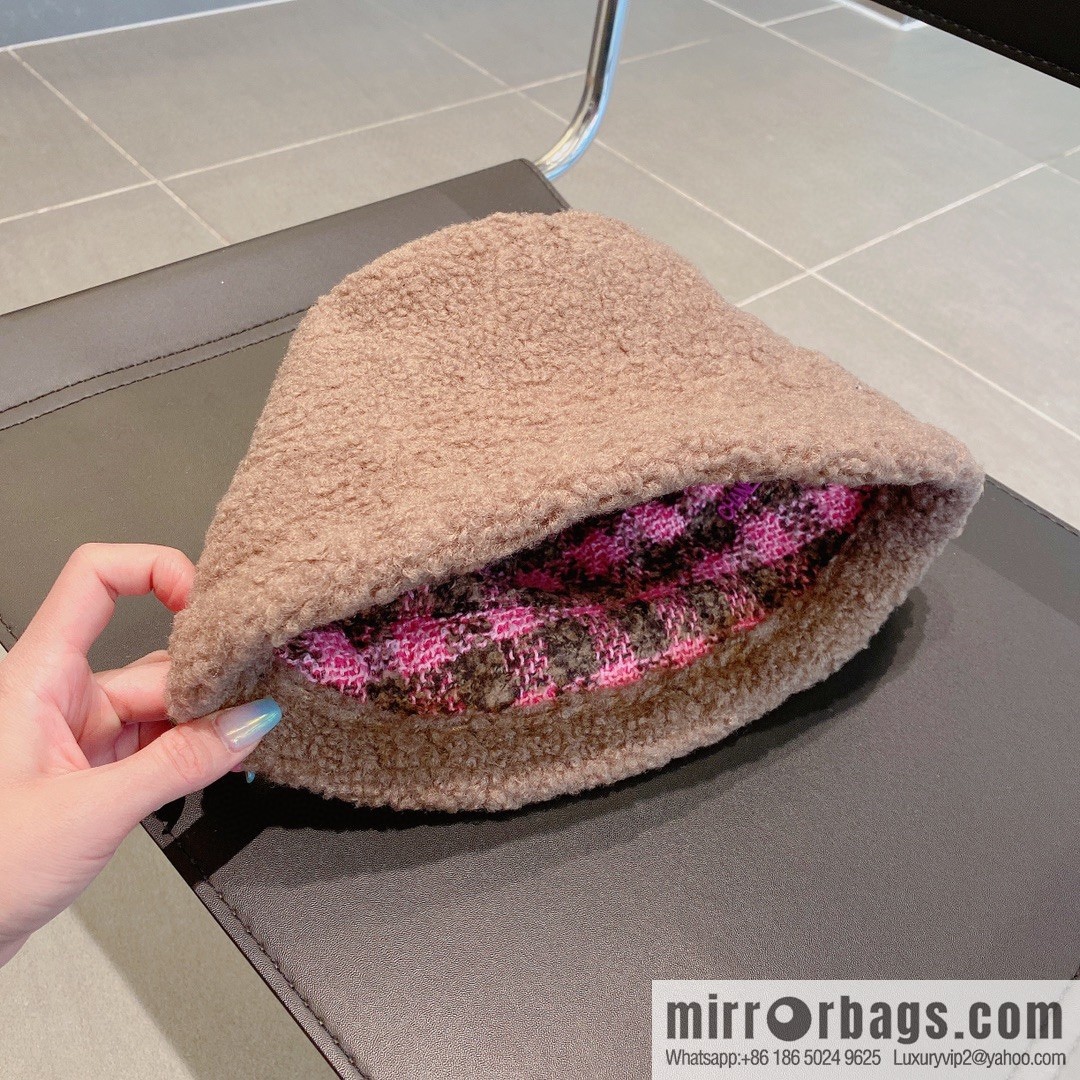 Chanel 2022 autumn and winter new lamb wool bucket hat