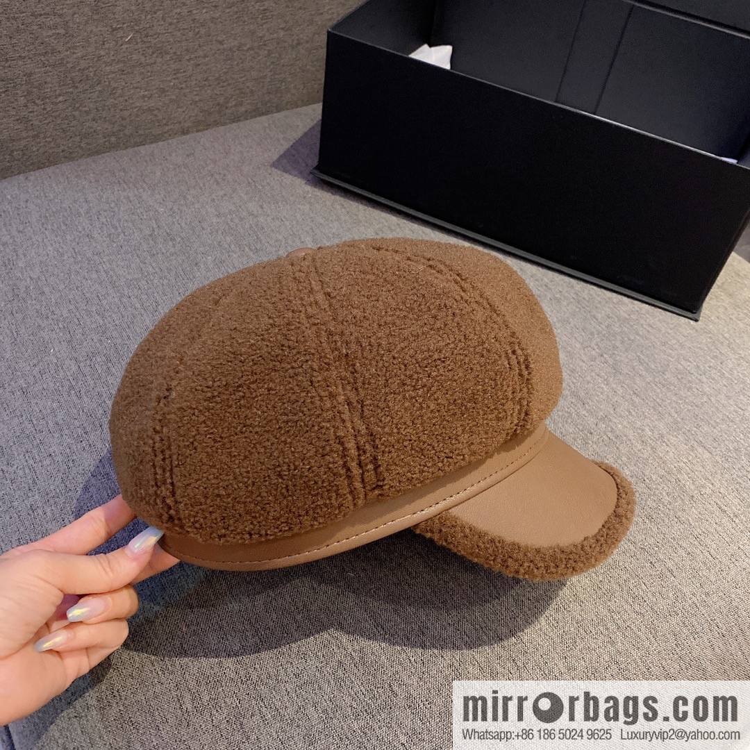 Miumiu Miumiu 2022 autumn and winter new lamb wool cap