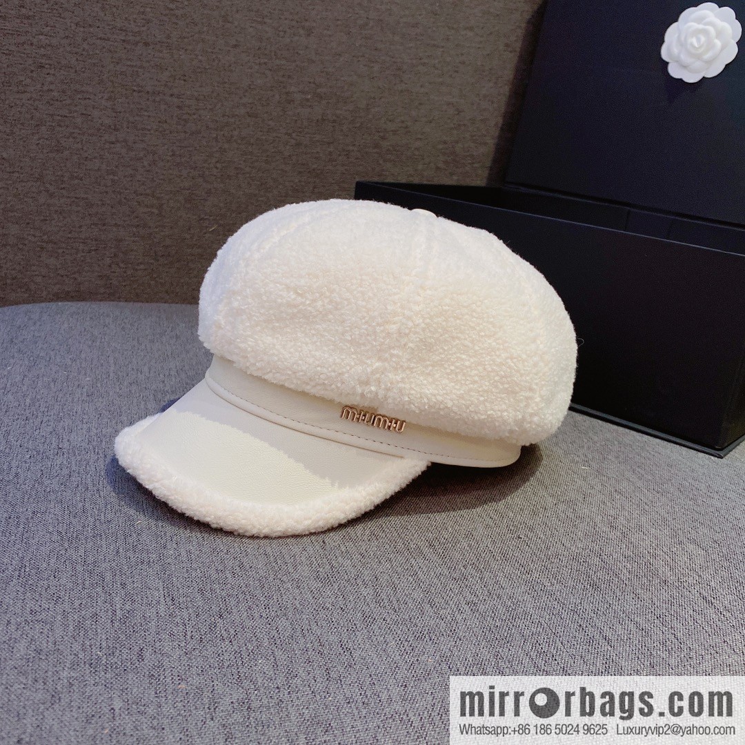 Miumiu Miumiu 2022 autumn and winter new lamb wool cap