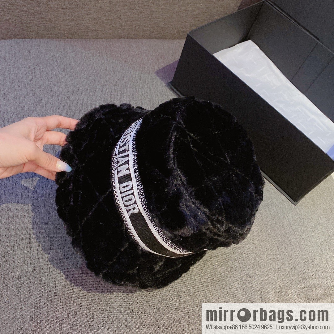 Dior 2022 autumn and winter new thickened warm bucket hat