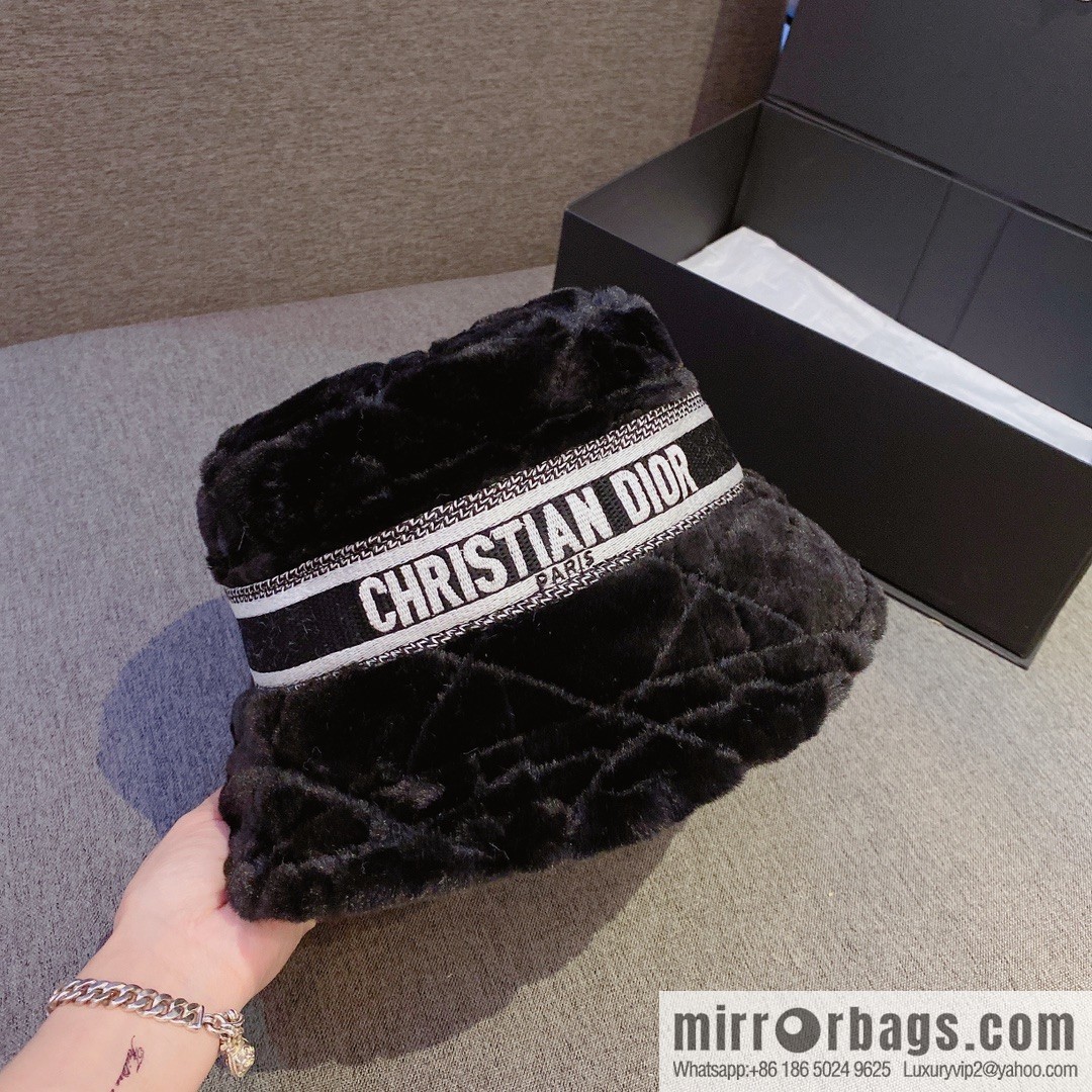 Dior 2022 autumn and winter new thickened warm bucket hat