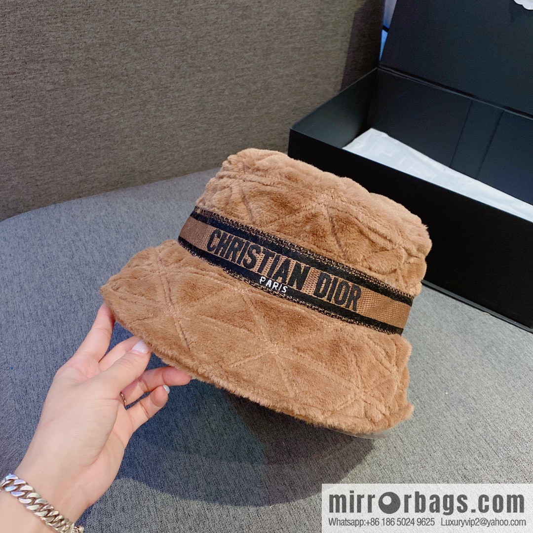 Dior 2022 autumn and winter new thickened warm bucket hat
