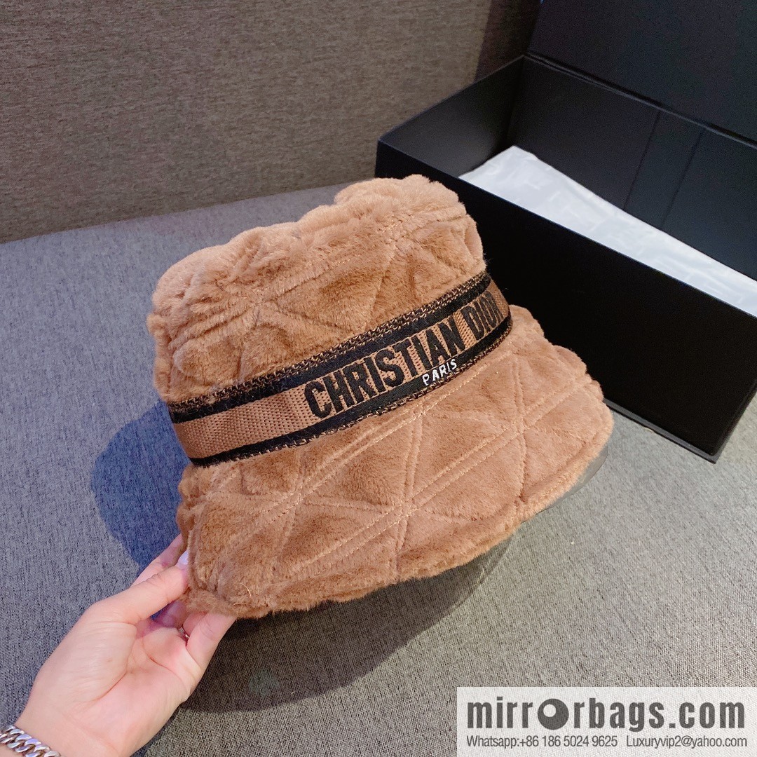 Dior 2022 autumn and winter new thickened warm bucket hat