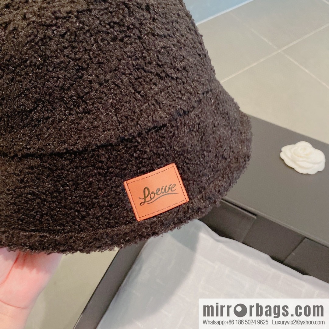 LOEWE 2022 autumn and winter new lamb wool bucket hat