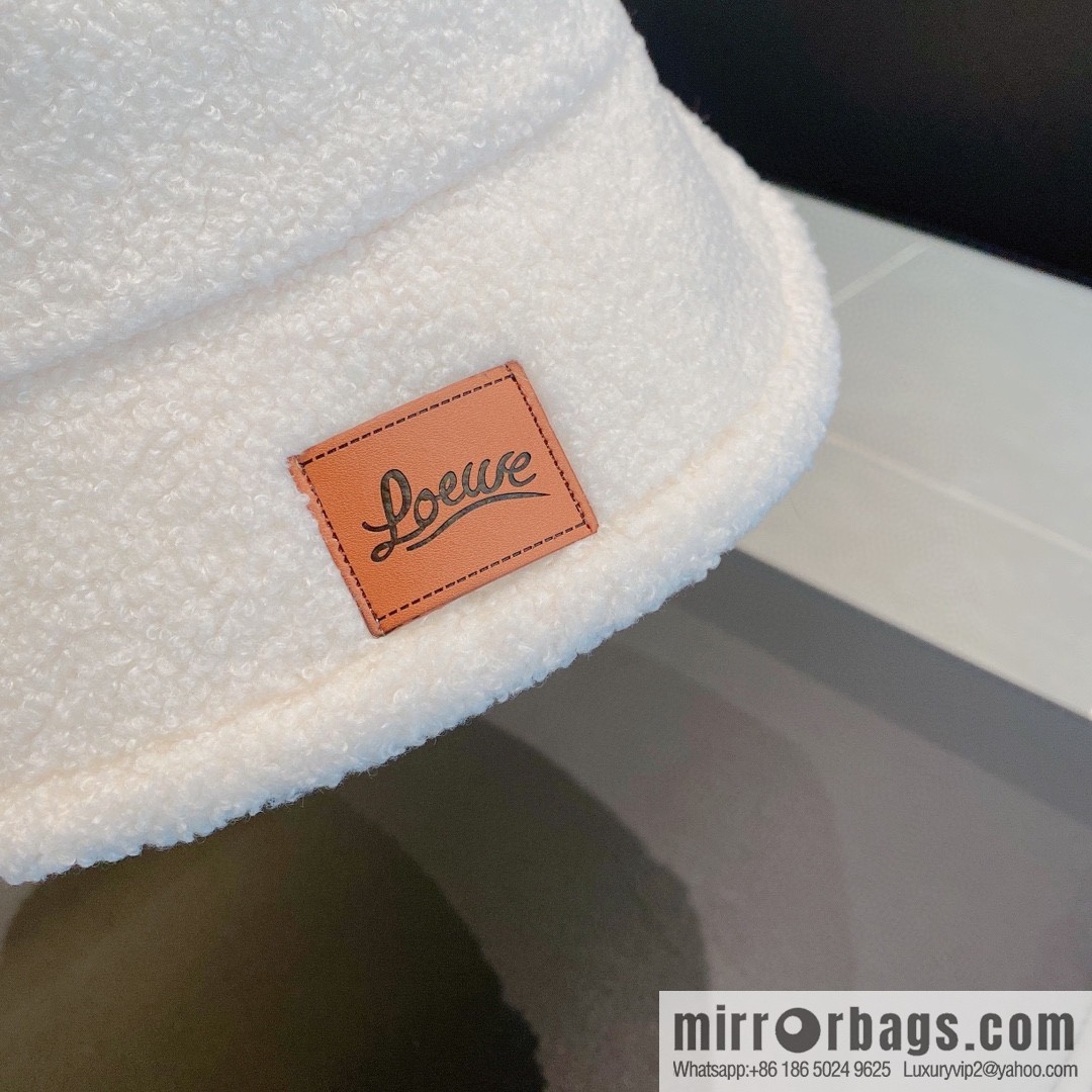 LOEWE 2022 autumn and winter new lamb wool bucket hat
