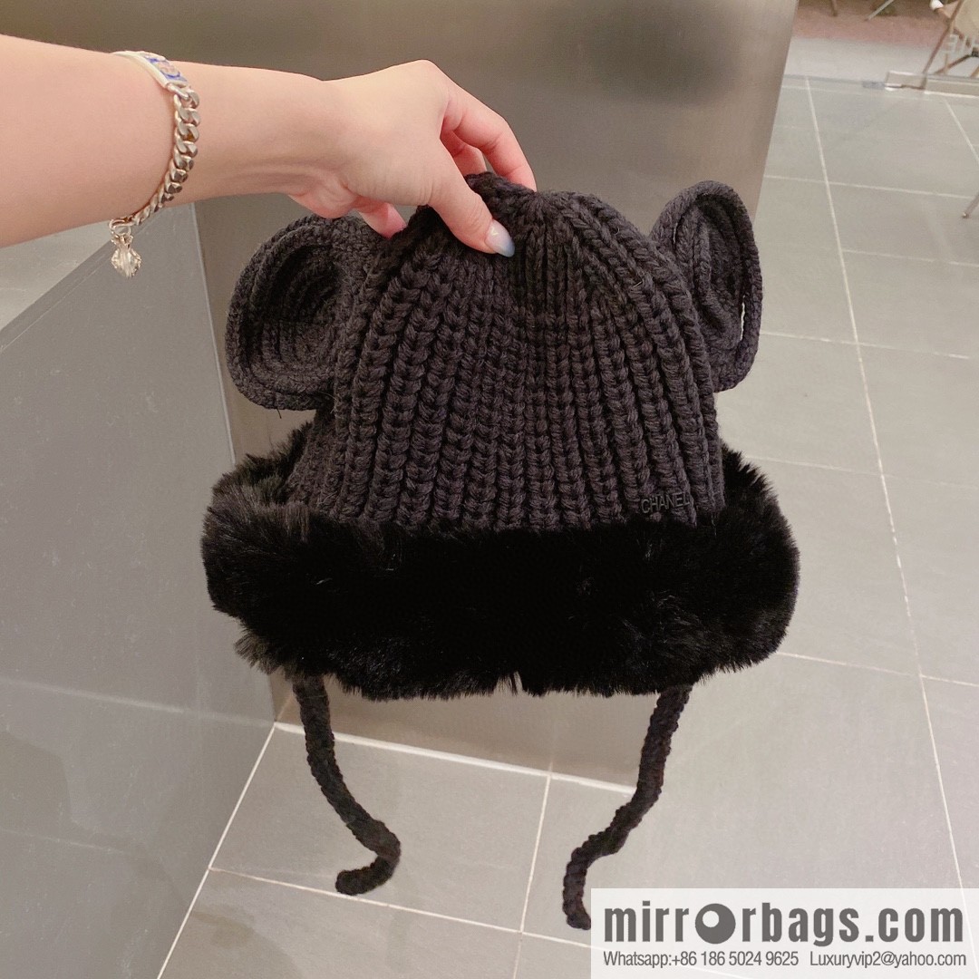 Chanel Chanel autumn and winter ear protector cold hat