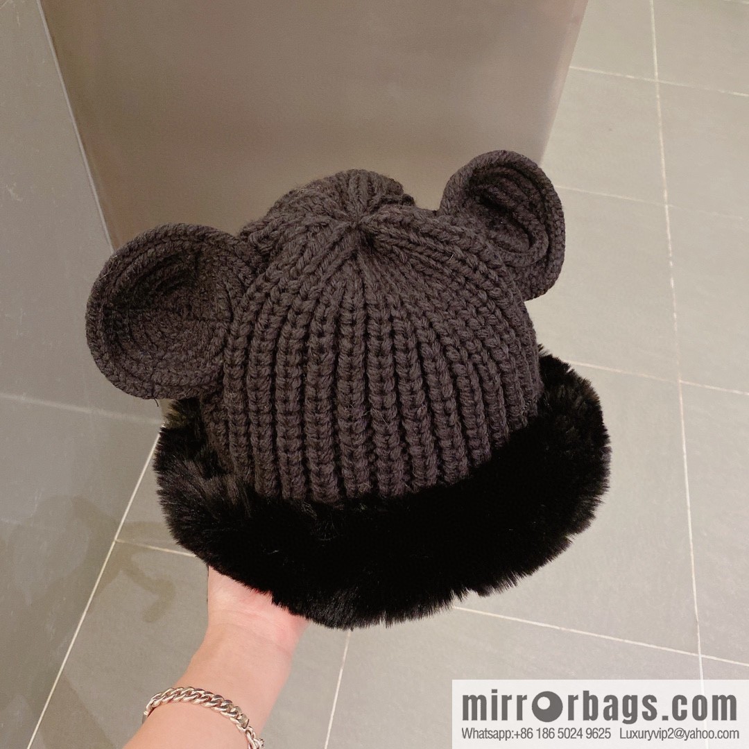 Chanel Chanel autumn and winter ear protector cold hat