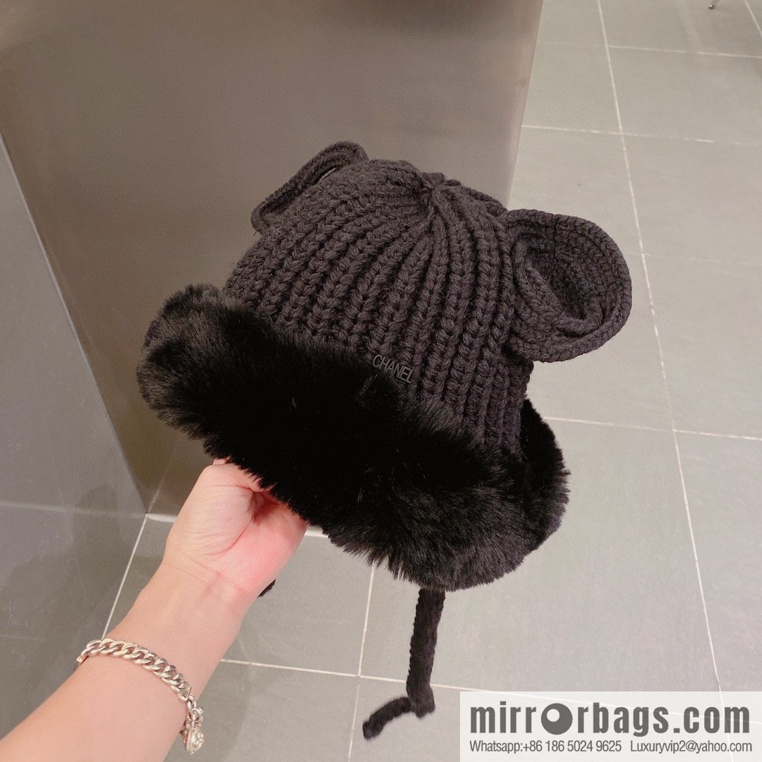 Chanel Chanel autumn and winter ear protector cold hat