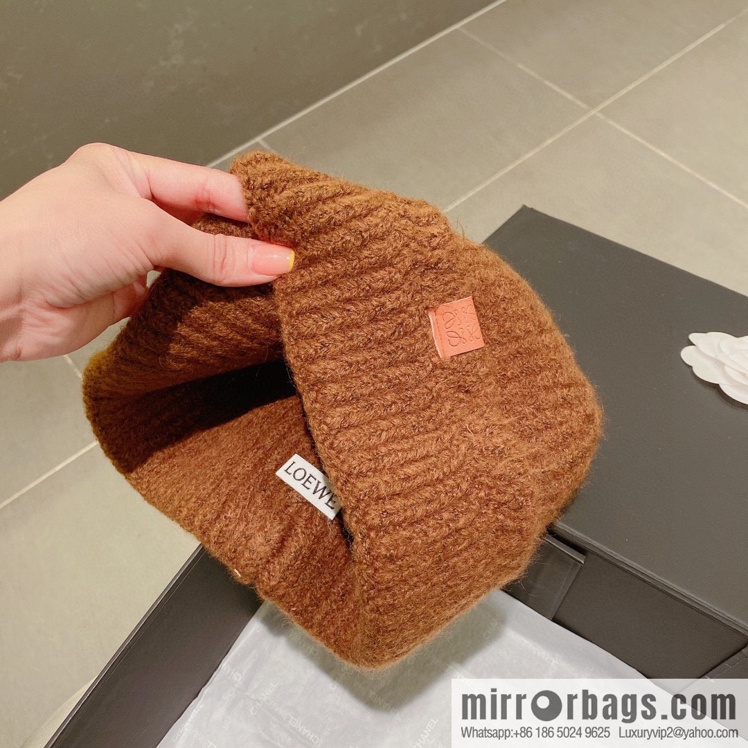 LOEWE Luo Yiwei 2022 autumn and winter new wool hat