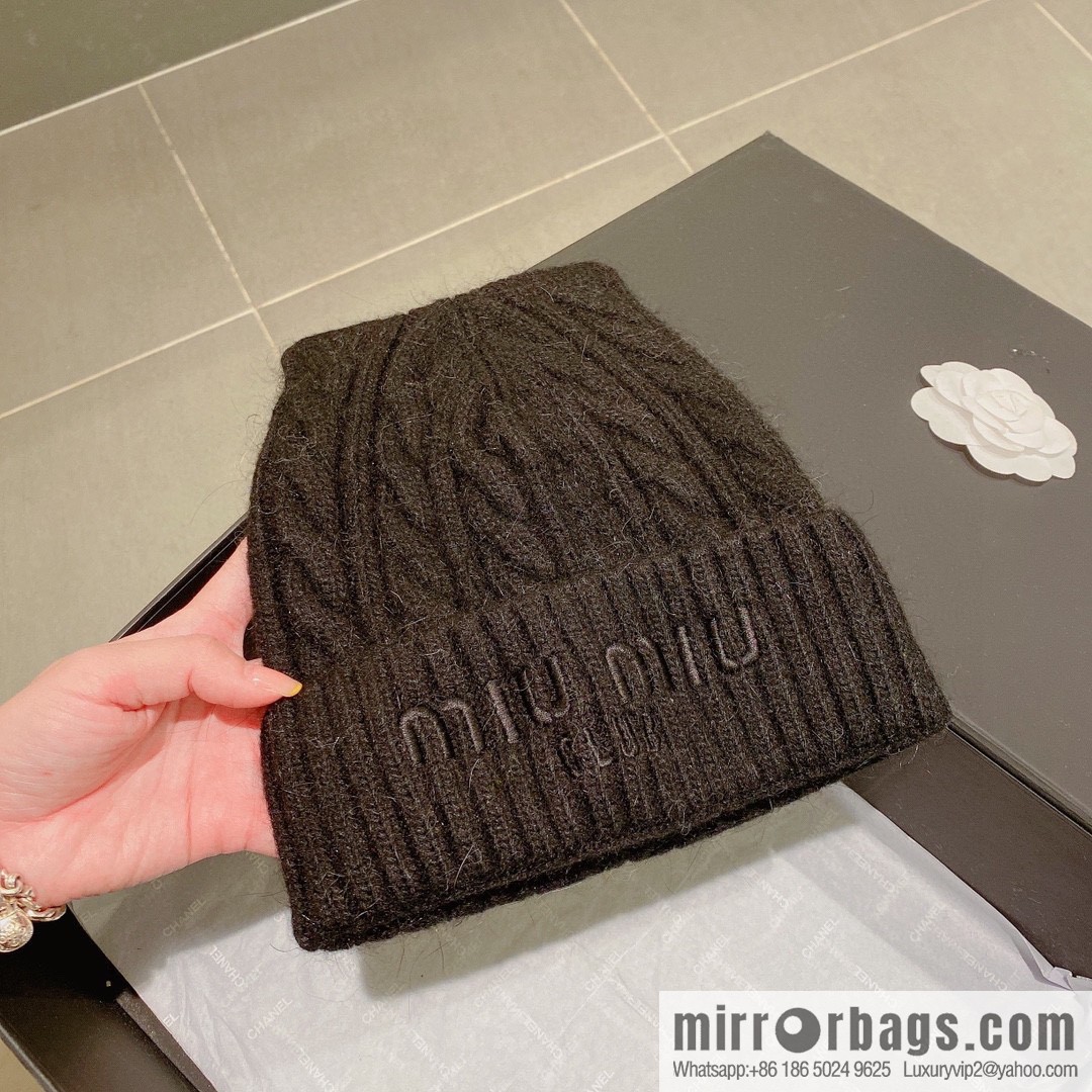 Miumiu 2022 autumn and winter new knitted wool hat