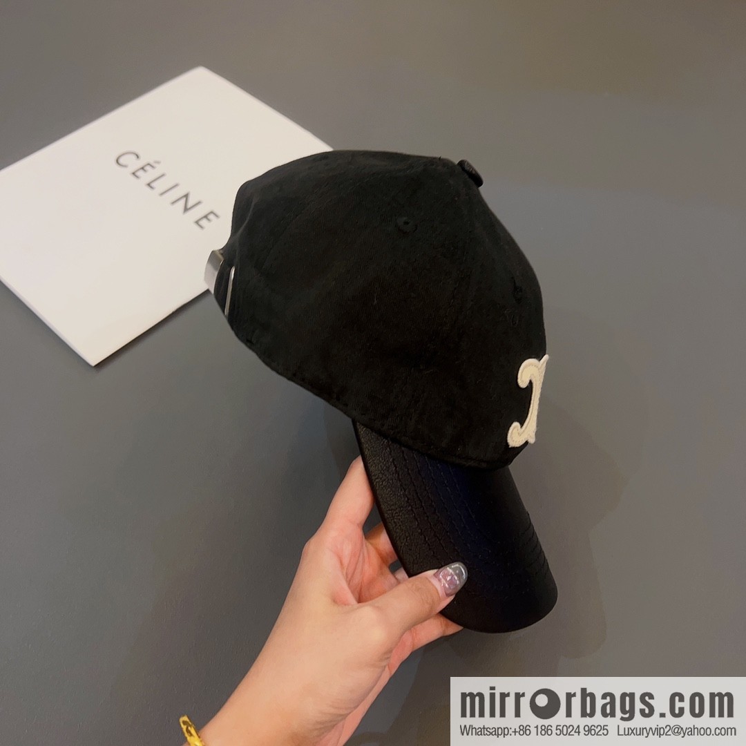 CELINE's new splicing baseball cap