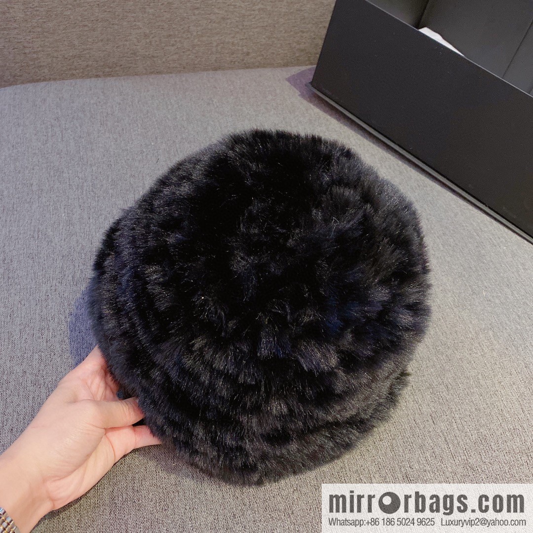 VALENTNNO rabbit fur bucket hat
