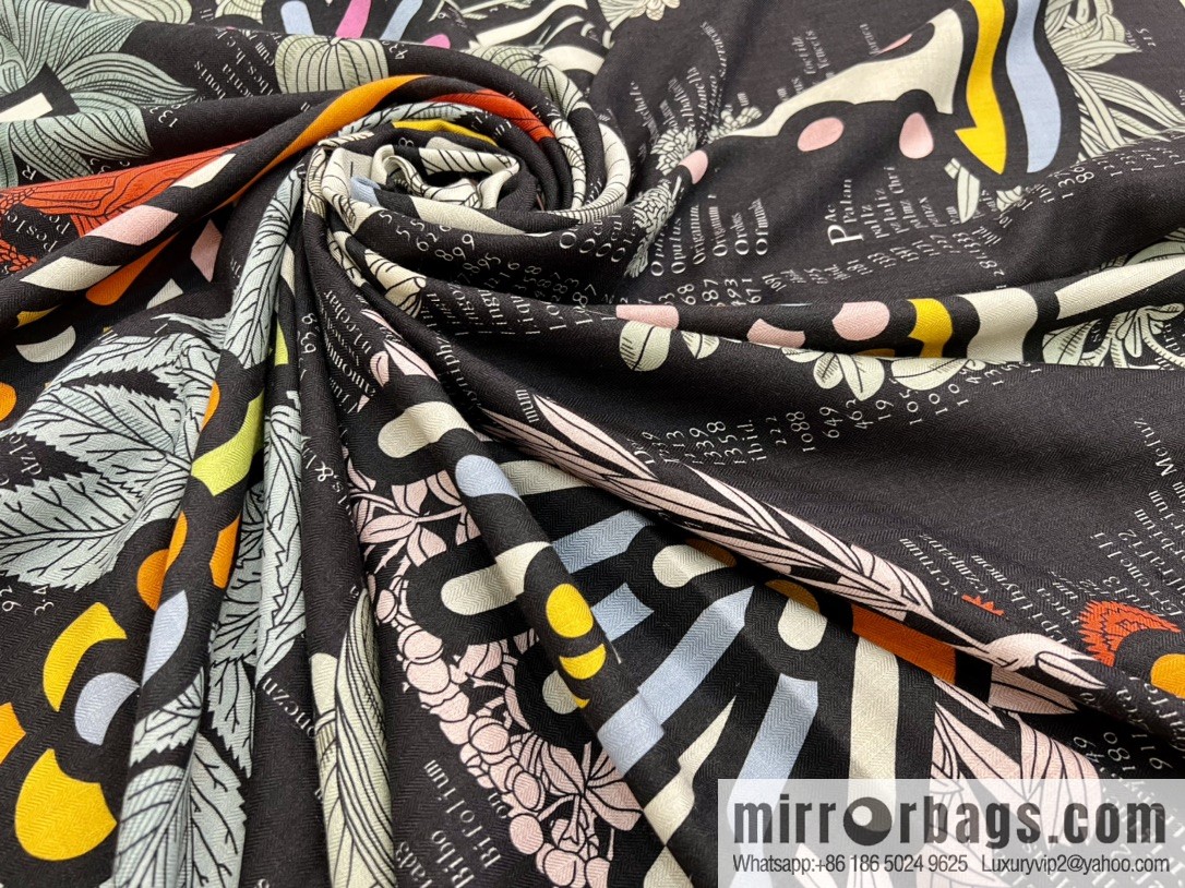 Hermes Hermes Classic Cashmere and Silk Blended Fabric Printed Large Square Towel