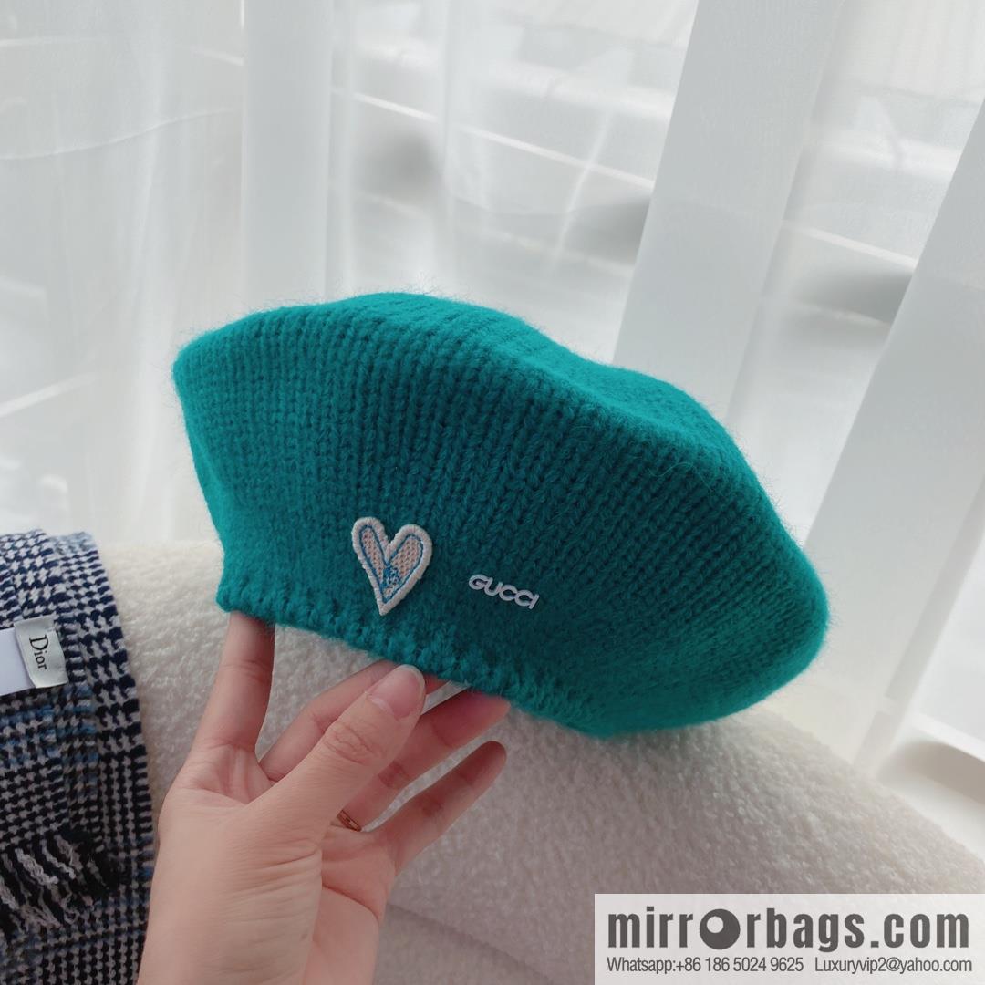Gucci Gucci 22 years old new knitted beret