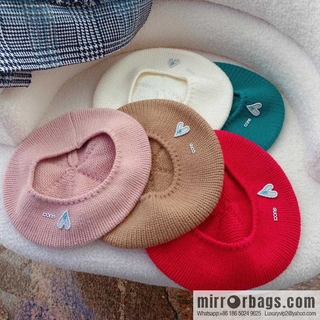 Gucci Gucci 22 years old new knitted beret