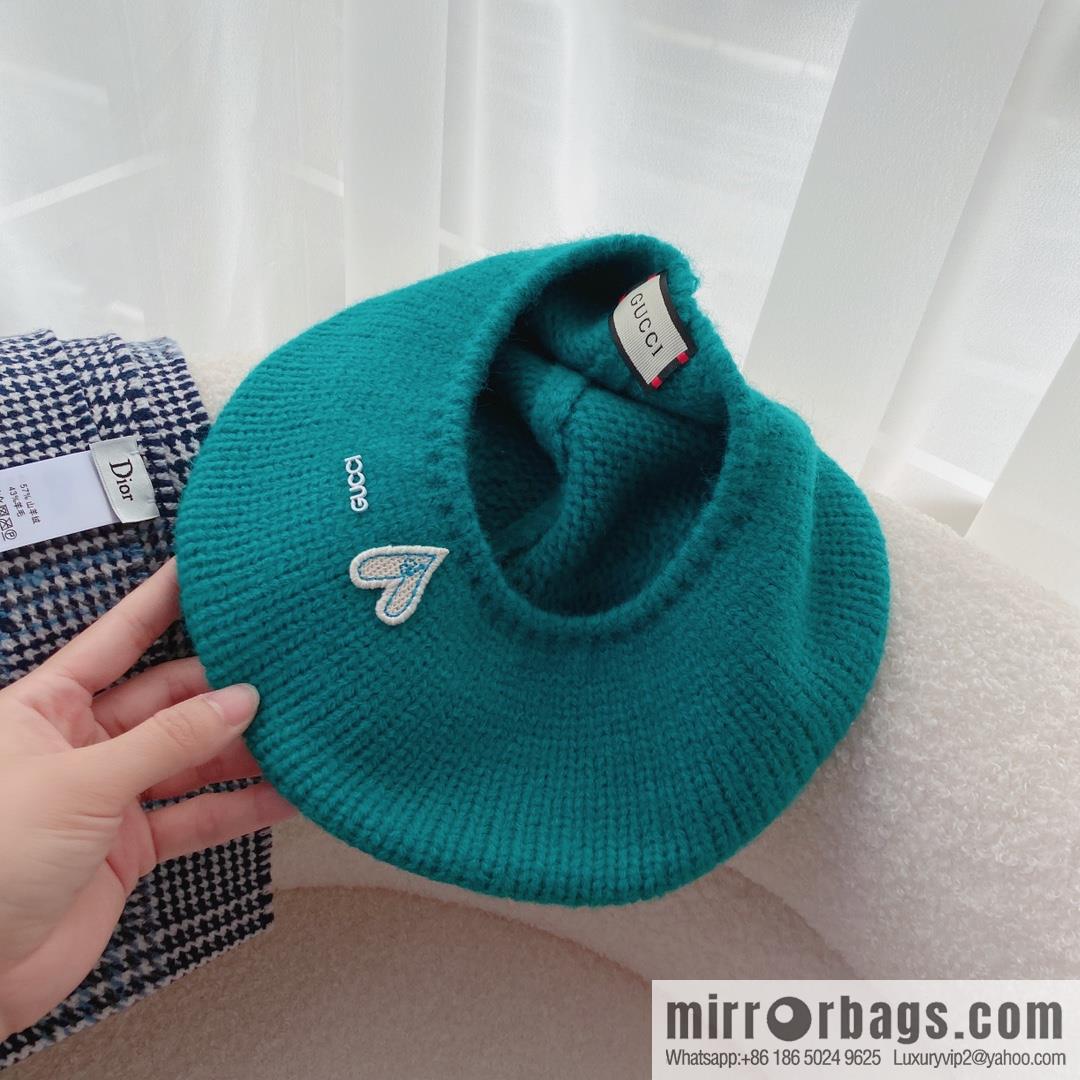 Gucci Gucci 22 years old new knitted beret