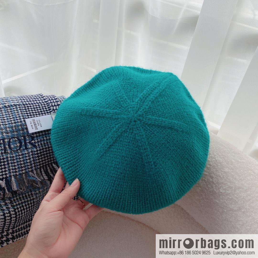 Gucci Gucci 22 years old new knitted beret