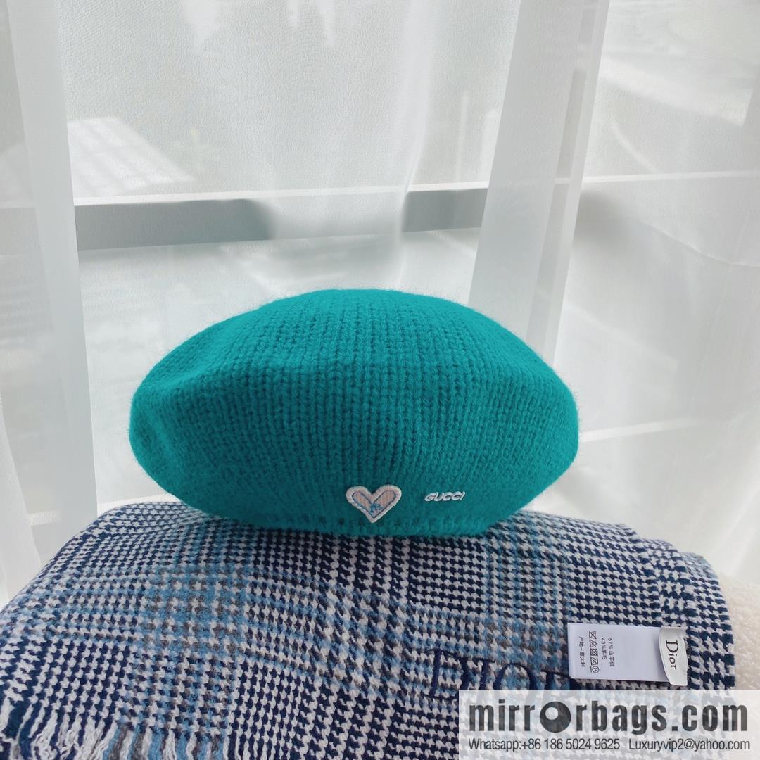 Gucci Gucci 22 years old new knitted beret