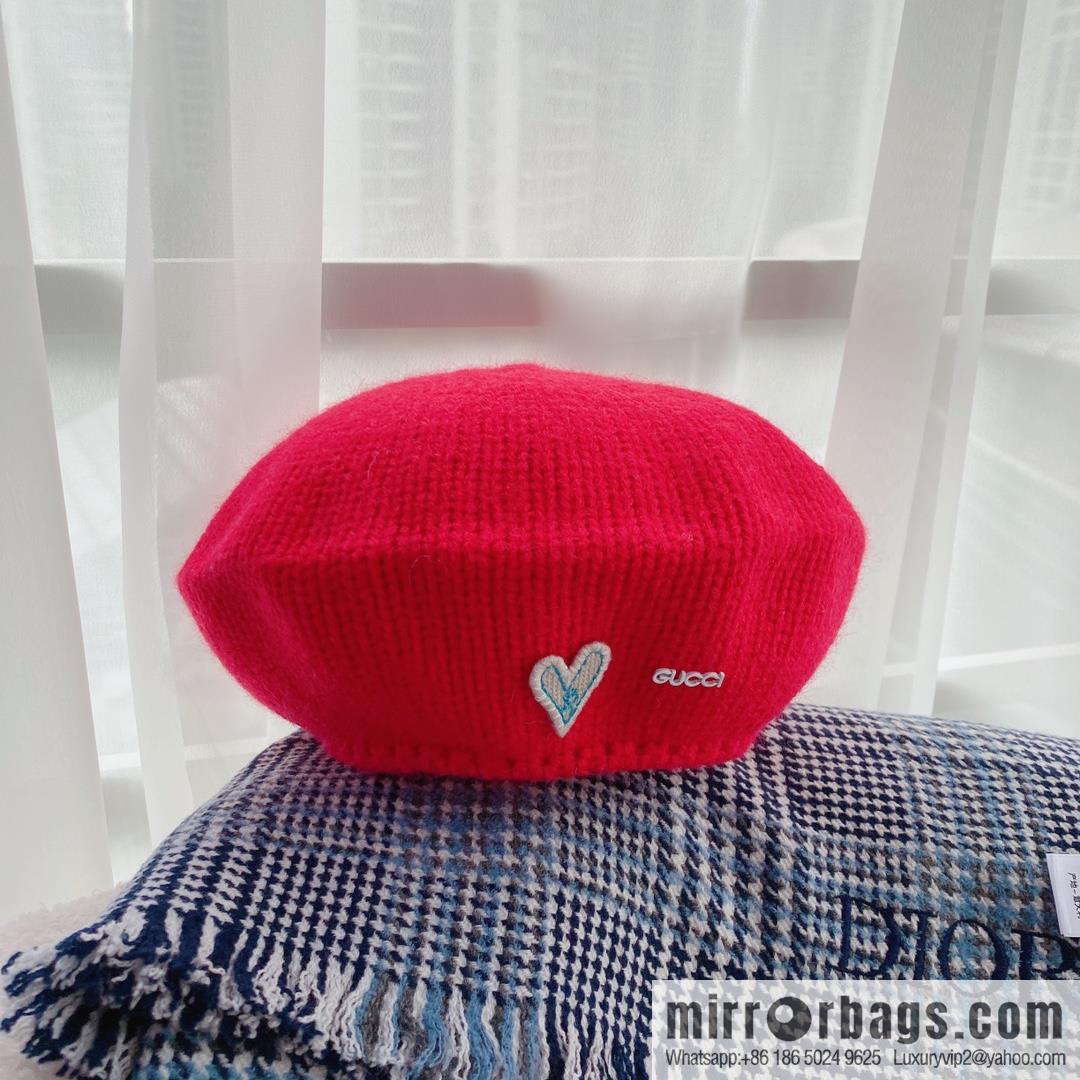 Gucci Gucci 22 years old new knitted beret