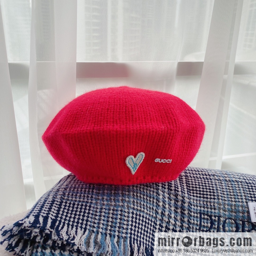 Gucci Gucci 22 years old new knitted beret