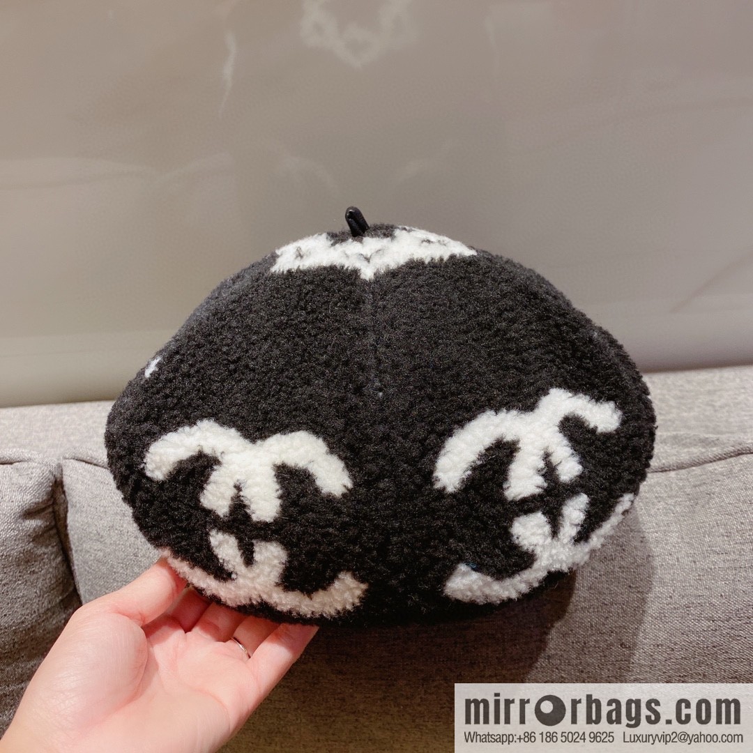 Chanel 2022 autumn and winter new lamb wool beret