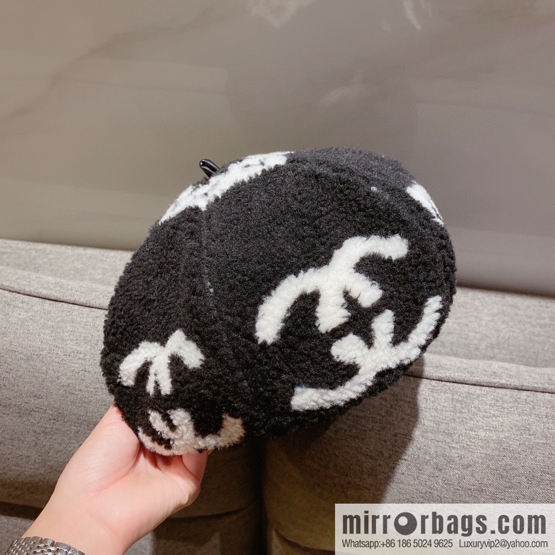 Chanel 2022 autumn and winter new lamb wool beret
