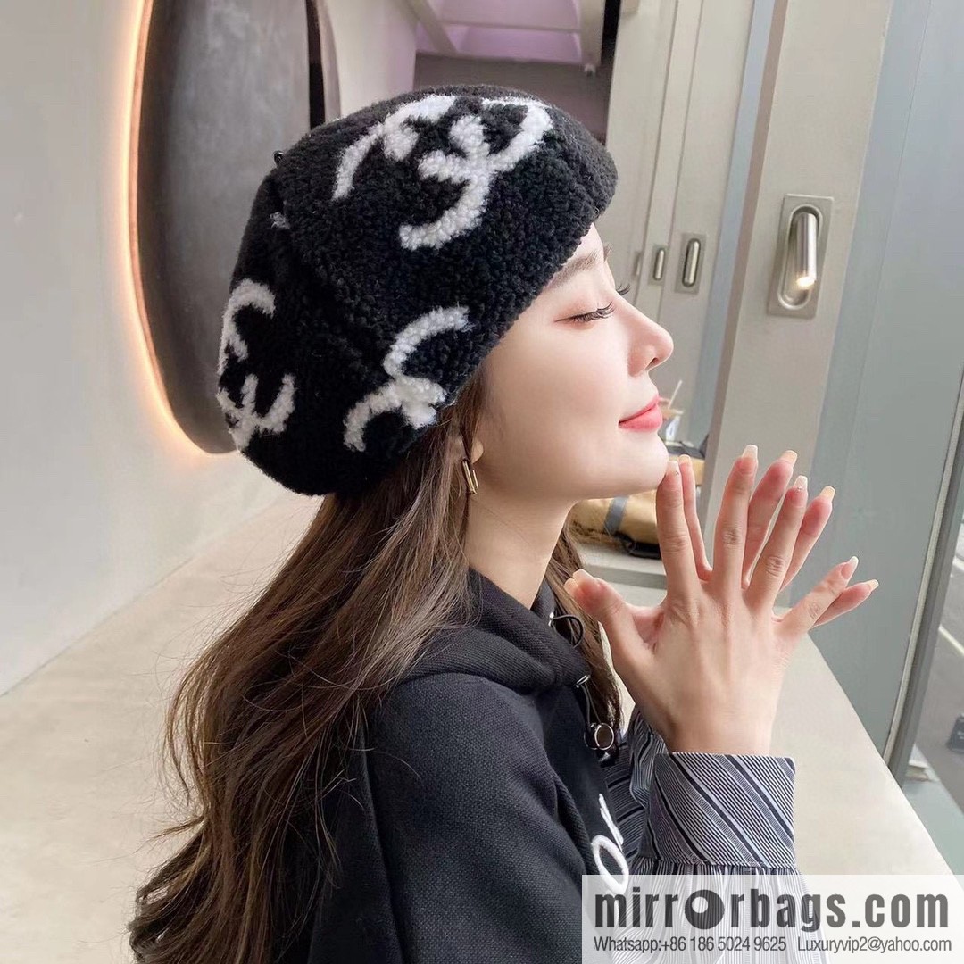Chanel 2022 autumn and winter new lamb wool beret