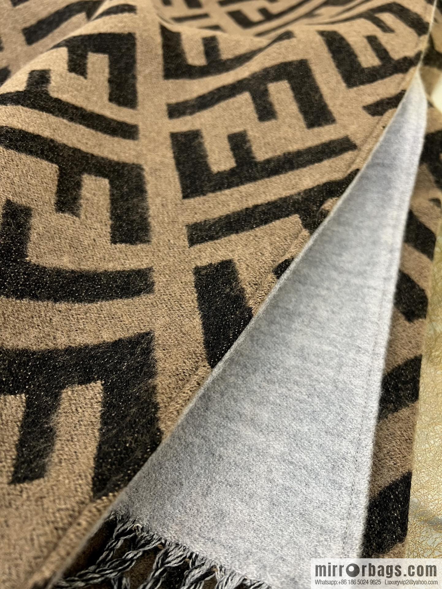 FENDI Fendi cashmere and wool blend double-sided cape FXX715