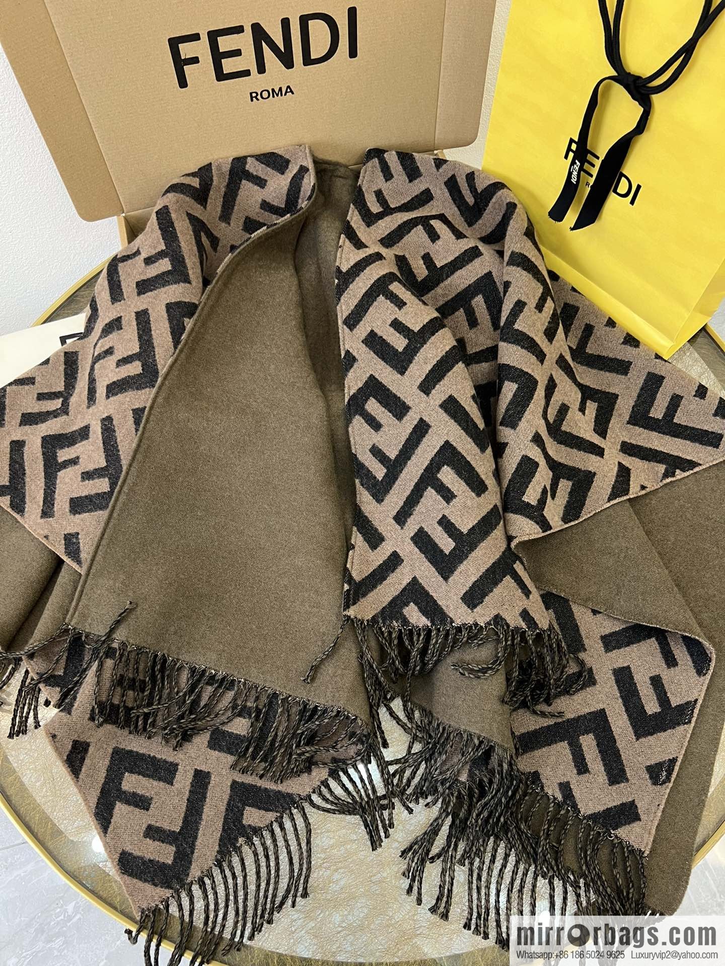 FENDI Fendi cashmere and wool blend double-sided cape FXX715