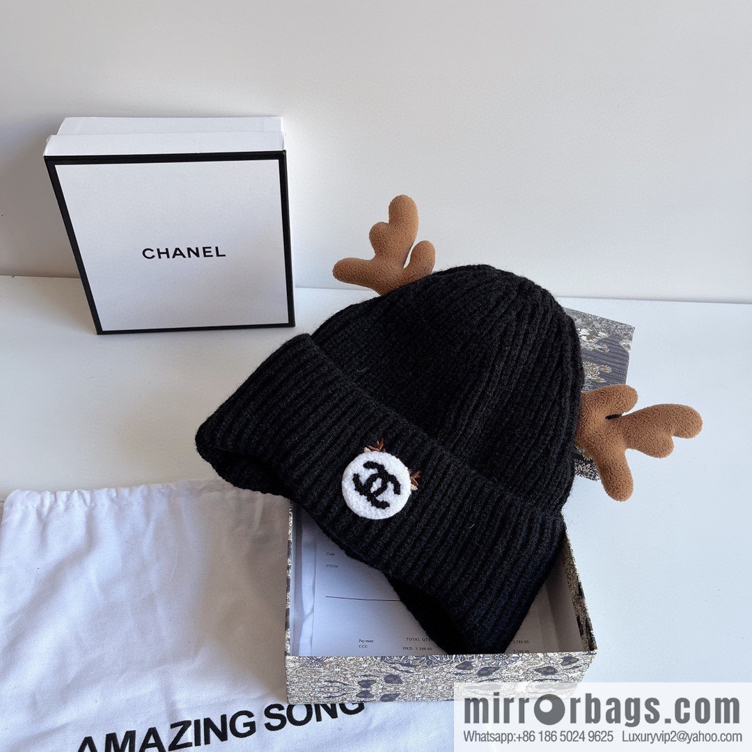 Chanel 2022 autumn and winter new Christmas series plush wool hat