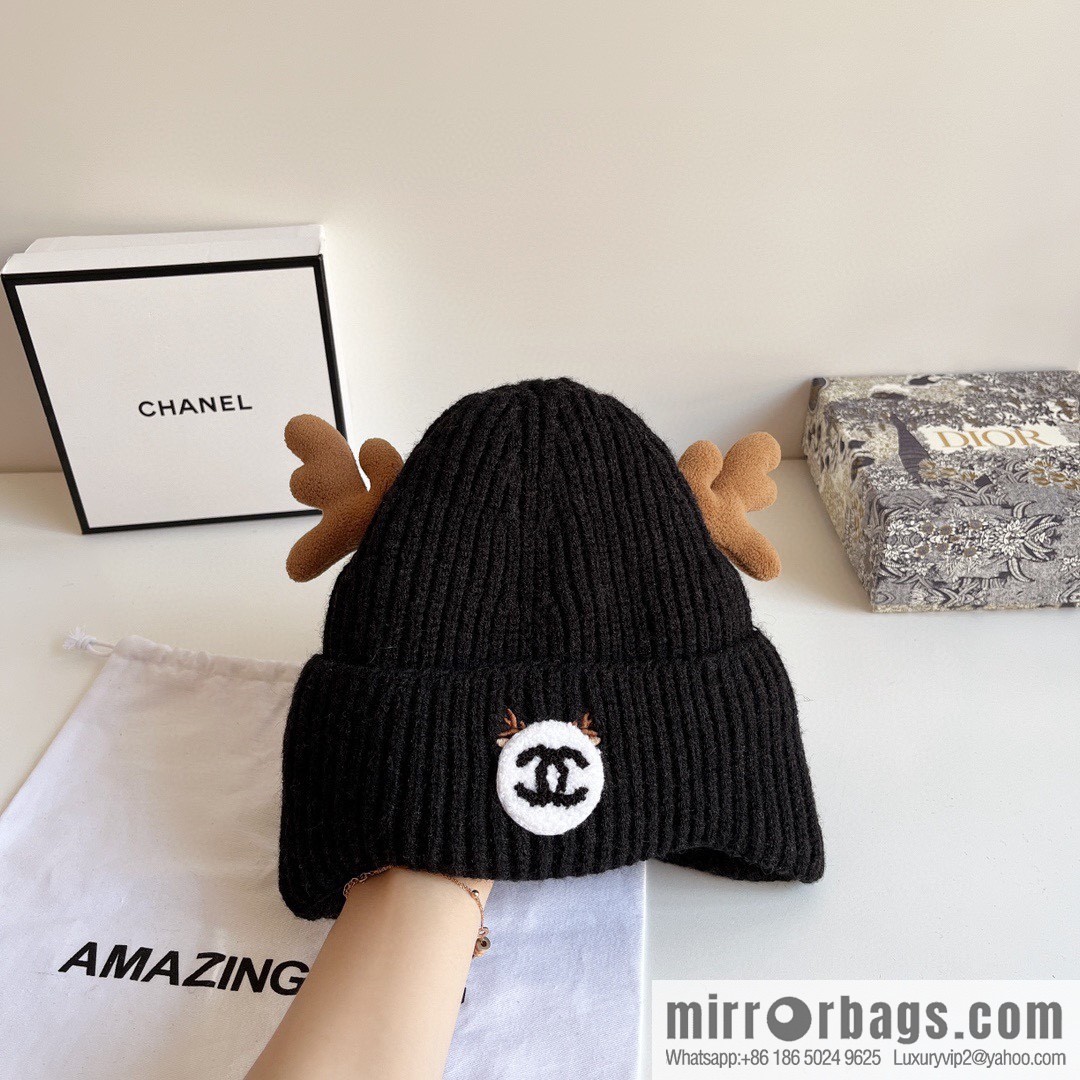 Chanel 2022 autumn and winter new Christmas series plush wool hat