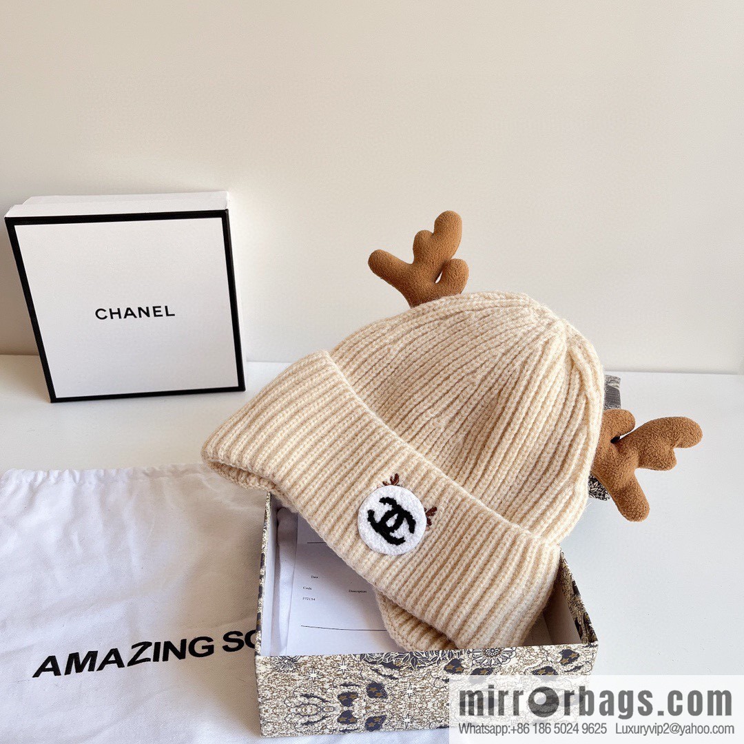 Chanel 2022 autumn and winter new Christmas series plush wool hat