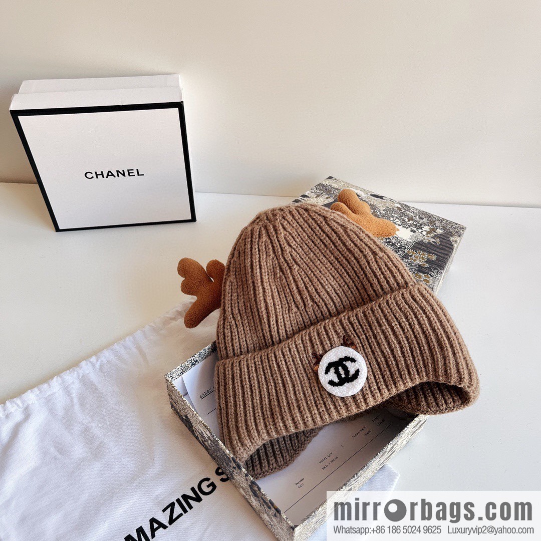 Chanel 2022 autumn and winter new Christmas series plush wool hat