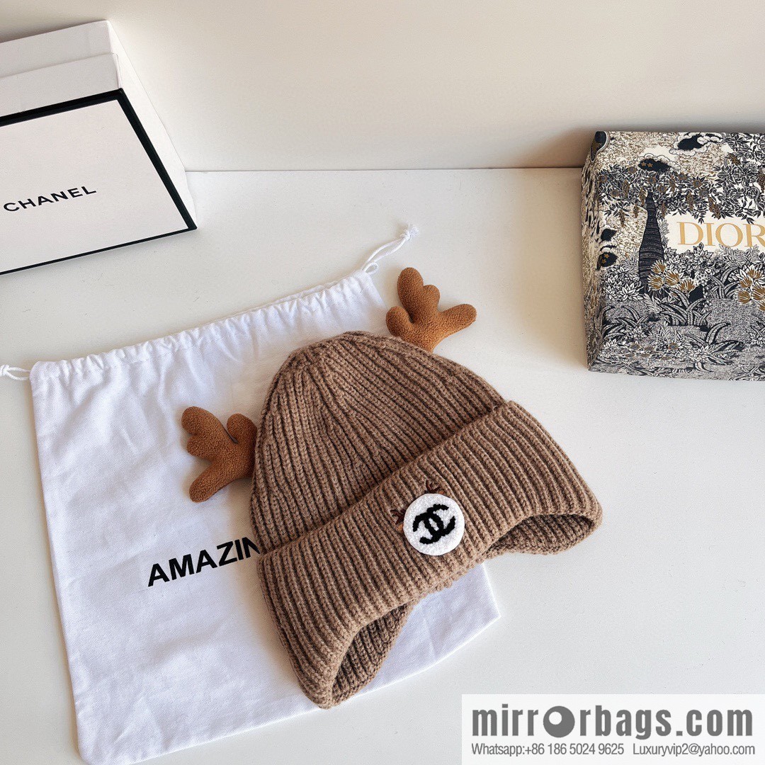 Chanel 2022 autumn and winter new Christmas series plush wool hat