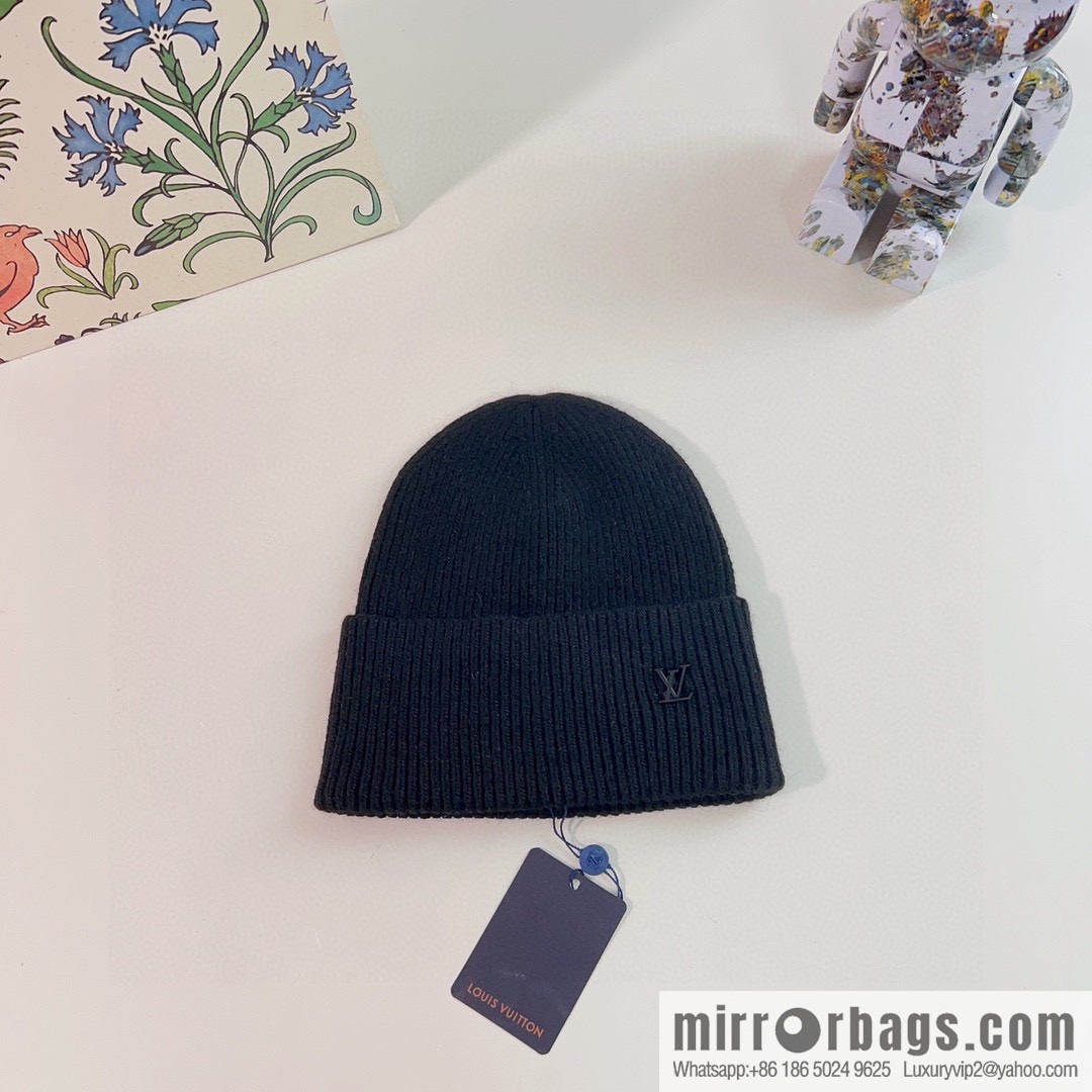 LV Louis Vuitton 2022 autumn and winter new rabbit fur men's and women's knitted wool hats