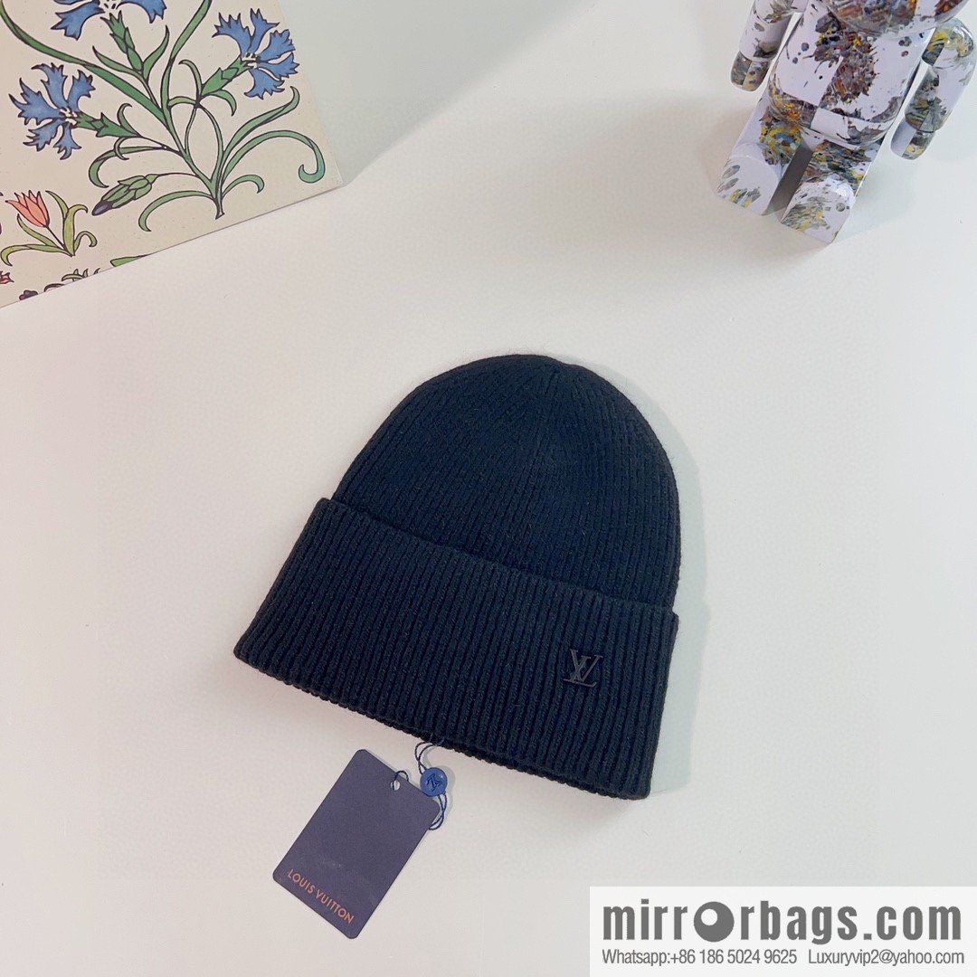 LV Louis Vuitton 2022 autumn and winter new rabbit fur men's and women's knitted wool hats